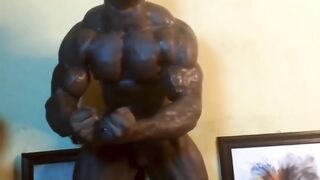 African bodybuilder ripple his ample muscle bare
